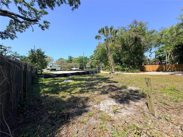 290 ORANGE STREET, Palm Harbor, FL 34683