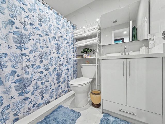 1901 NW 153rd St, Miami Gardens, FL 33054