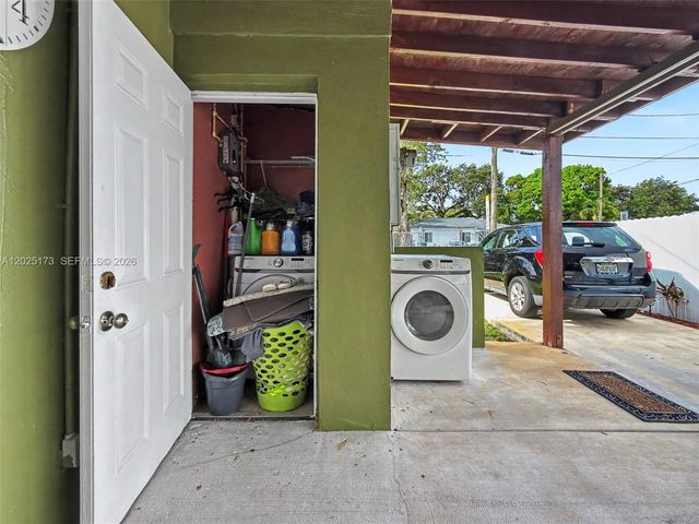 1901 NW 153rd St, Miami Gardens, FL 33054