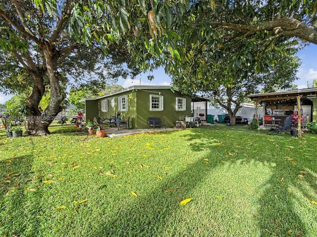 1901 NW 153rd St, Miami Gardens, FL 33054