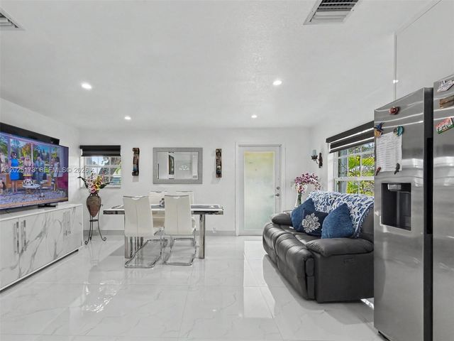 1901 NW 153rd St, Miami Gardens, FL 33054