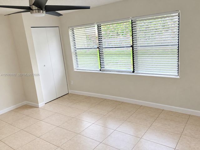 622 Avenida Hermosa, West Palm Beach, FL 33405