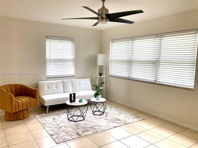 622 Avenida Hermosa, West Palm Beach, FL 33405