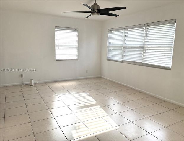 622 Avenida Hermosa, West Palm Beach, FL 33405