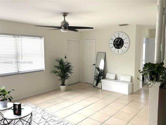 622 Avenida Hermosa, West Palm Beach, FL 33405