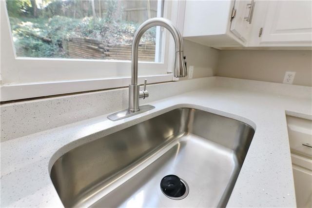 741 Maggie Court, Kennesaw, GA 30144