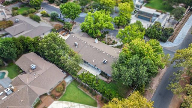 505 E Swift Avenue, Fresno, CA 93704