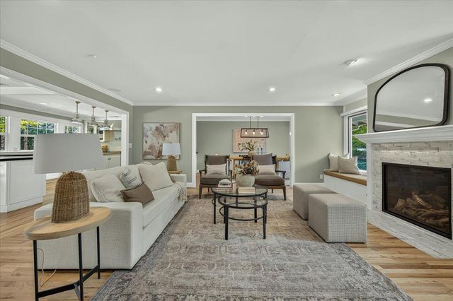 505 E Swift Avenue, Fresno, CA 93704