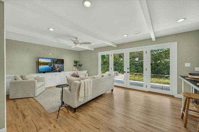 505 E Swift Avenue, Fresno, CA 93704