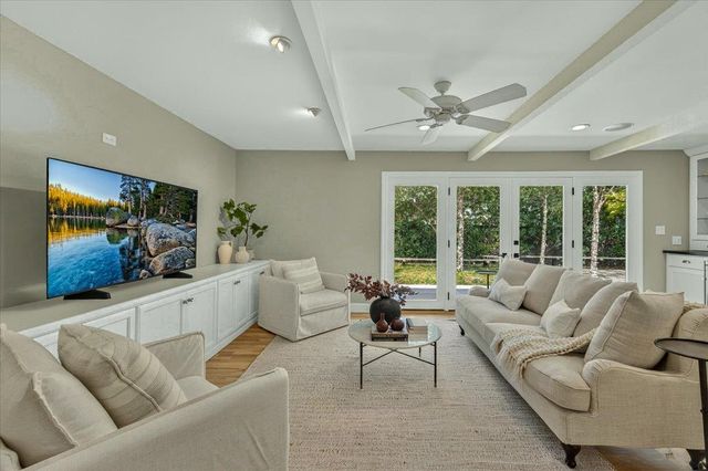505 E Swift Avenue, Fresno, CA 93704