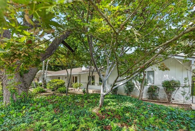 505 E Swift Avenue, Fresno, CA 93704