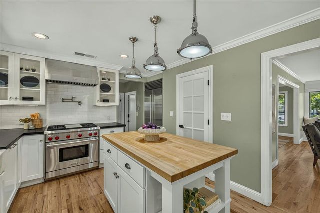 505 E Swift Avenue, Fresno, CA 93704