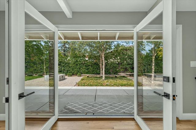505 E Swift Avenue, Fresno, CA 93704