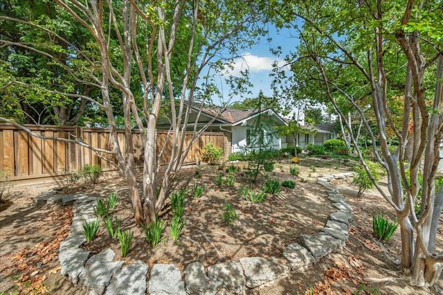 505 E Swift Avenue, Fresno, CA 93704