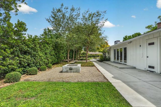 505 E Swift Avenue, Fresno, CA 93704