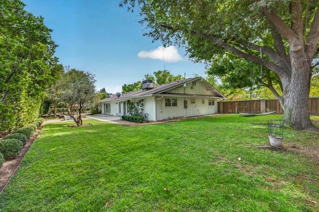 505 E Swift Avenue, Fresno, CA 93704