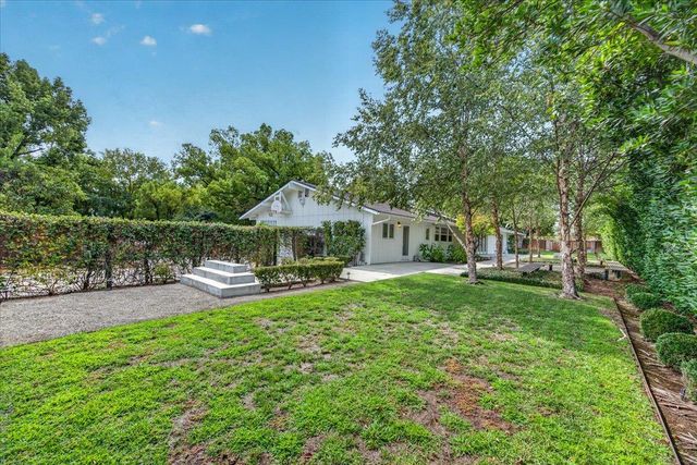 505 E Swift Avenue, Fresno, CA 93704