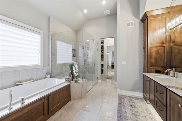 11211 W 171st Terrace, Overland Park, KS 66221