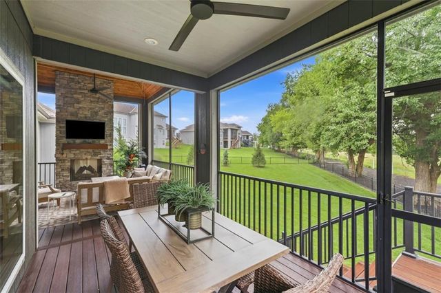 11211 W 171st Terrace, Overland Park, KS 66221