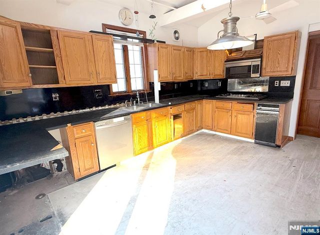 494 Orchard Street, Englewood, NJ 07631