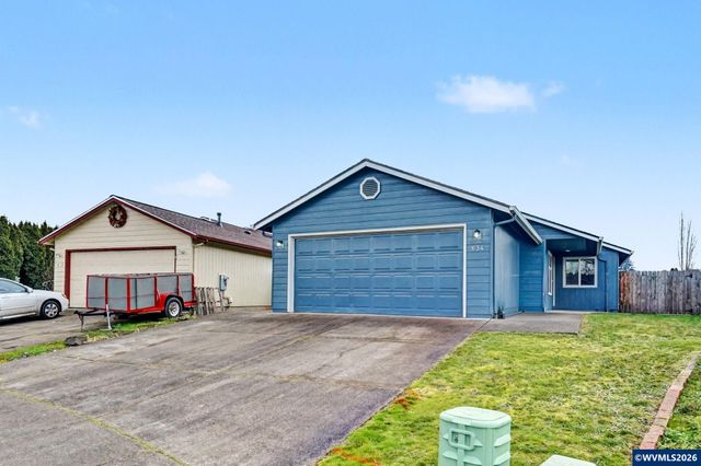 634 S Sunrise Dr, Jefferson, OR 97352