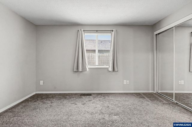 634 S Sunrise Dr, Jefferson, OR 97352