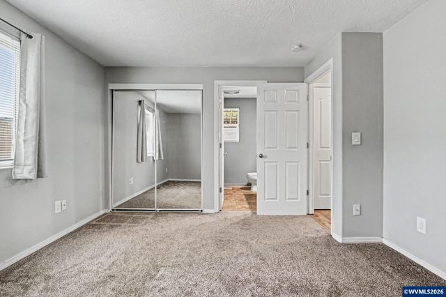 634 S Sunrise Dr, Jefferson, OR 97352