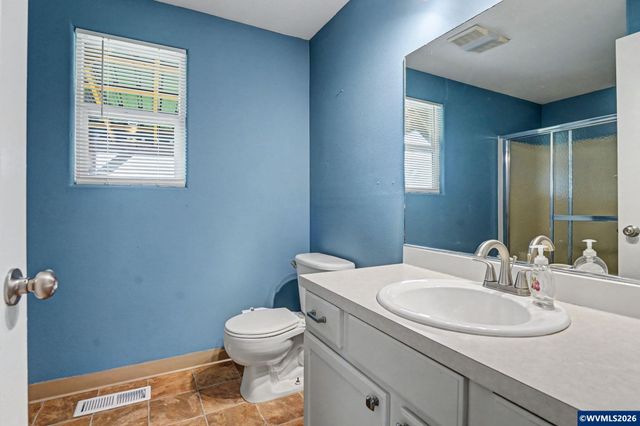 634 S Sunrise Dr, Jefferson, OR 97352