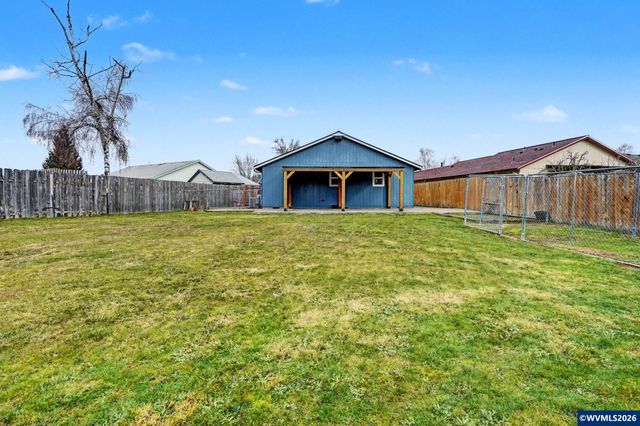 634 S Sunrise Dr, Jefferson, OR 97352