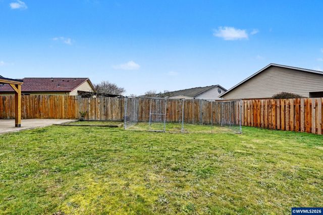 634 S Sunrise Dr, Jefferson, OR 97352