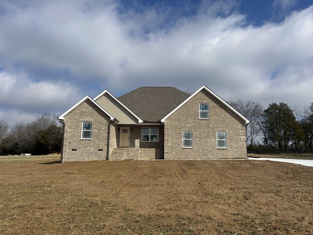 460 Randall Ln, Manchester, TN 37355