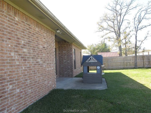 1105 Hopewell Court, College Station, TX 77845