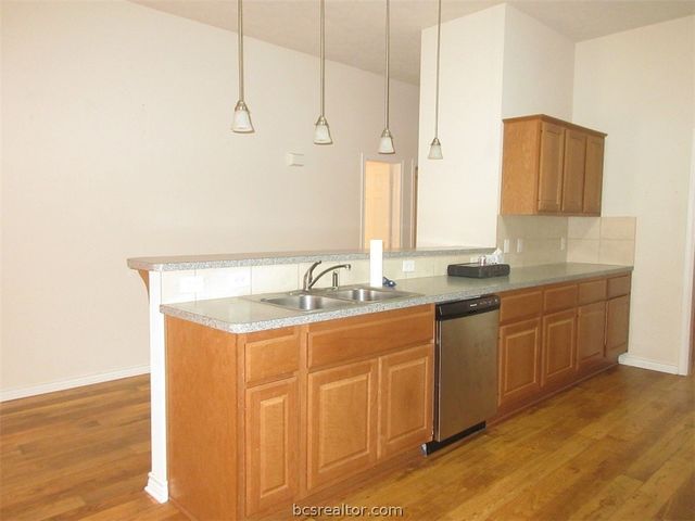 1105 Hopewell Court, College Station, TX 77845