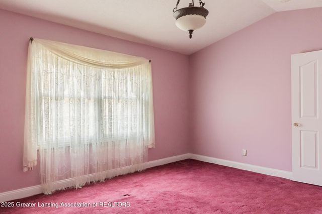 293 Vansickle Drive 18, Charlotte, MI 48813