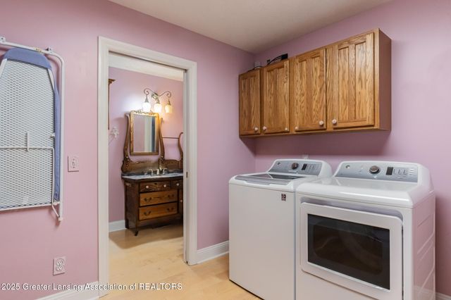 293 Vansickle Drive 18, Charlotte, MI 48813