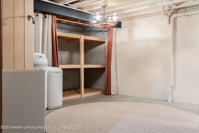 293 Vansickle Drive 18, Charlotte, MI 48813