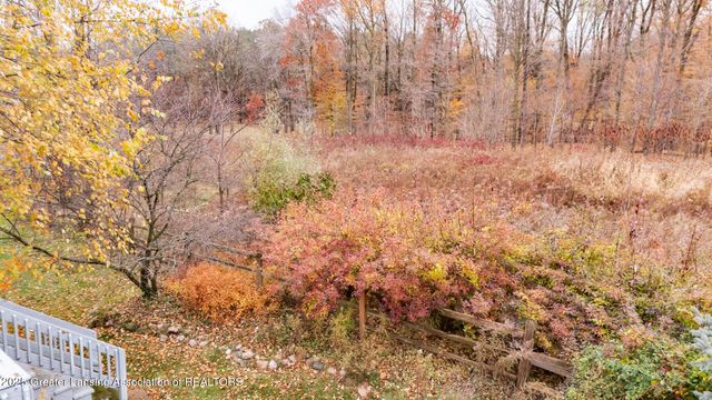 293 Vansickle Drive 18, Charlotte, MI 48813