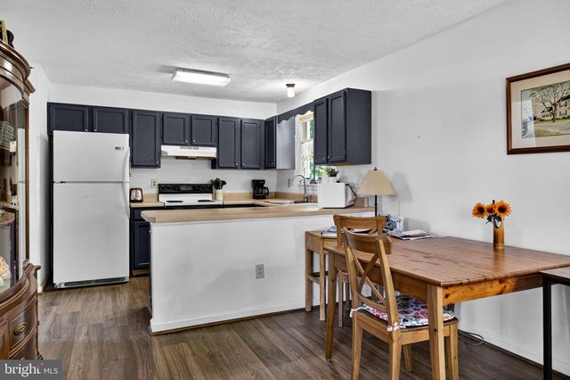 102 HALL RD, Front Royal, VA 22630