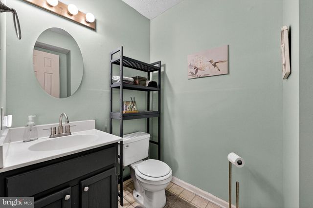 102 HALL RD, Front Royal, VA 22630
