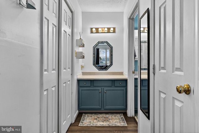 102 HALL RD, Front Royal, VA 22630