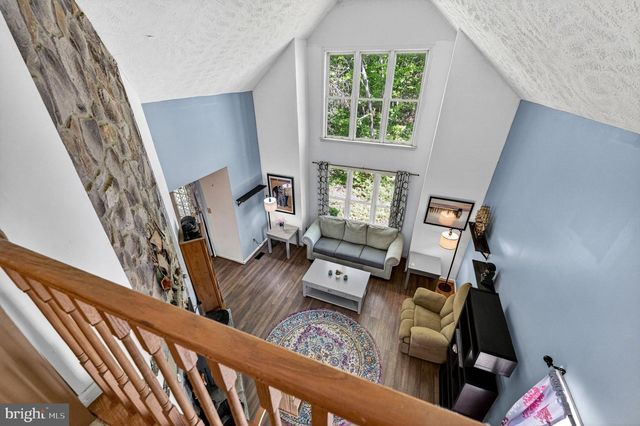 102 HALL RD, Front Royal, VA 22630