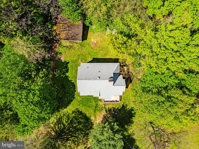 102 HALL RD, Front Royal, VA 22630