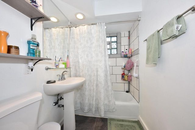 804 John STREET, Waukesha, WI 53188