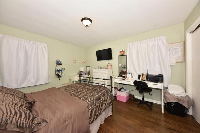 804 John STREET, Waukesha, WI 53188