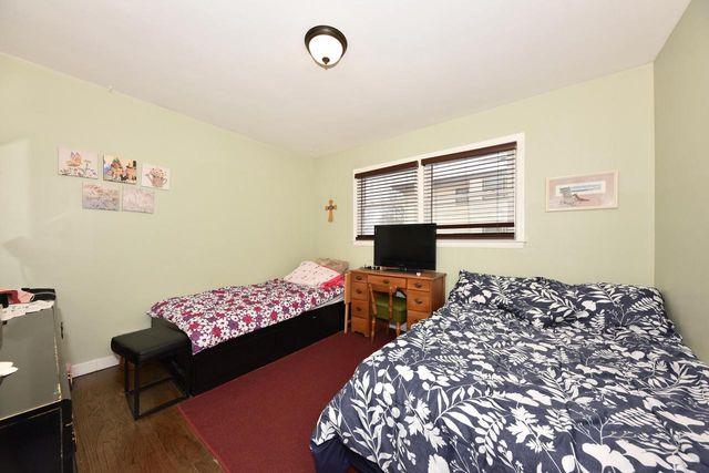 804 John STREET, Waukesha, WI 53188