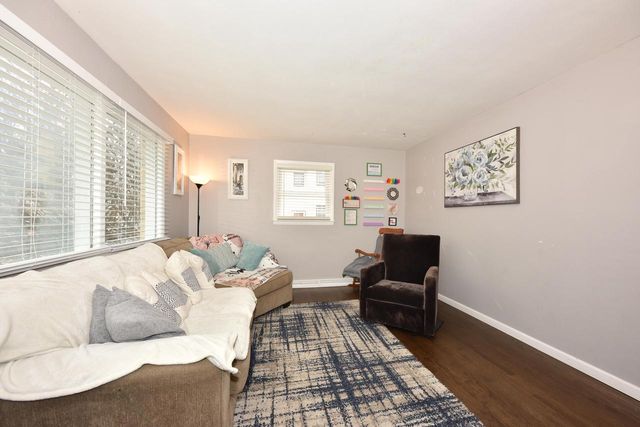 804 John STREET, Waukesha, WI 53188