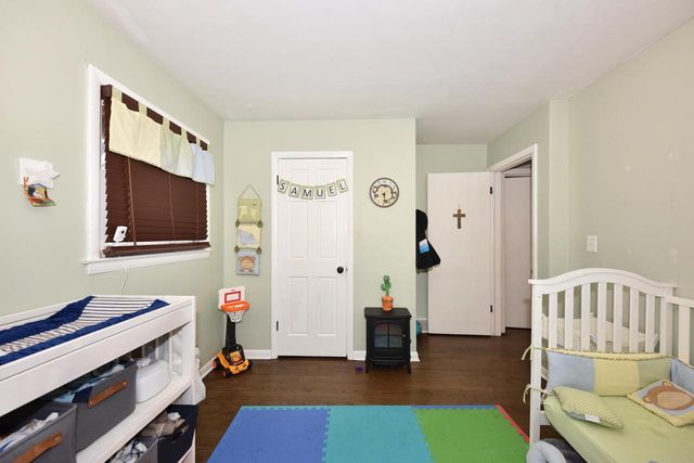 804 John STREET, Waukesha, WI 53188