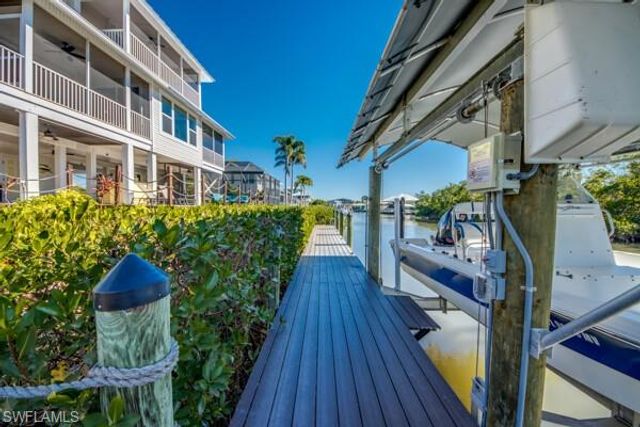 4041 Galt Island AVE, St. James City, FL 33956