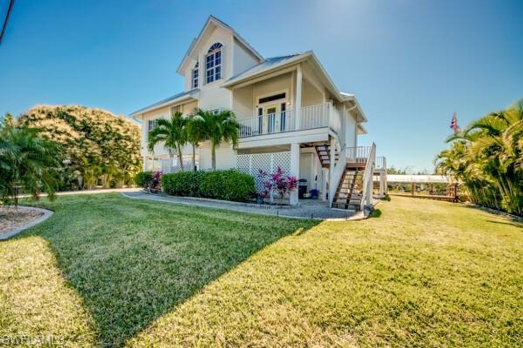 4041 Galt Island AVE, St. James City, FL 33956