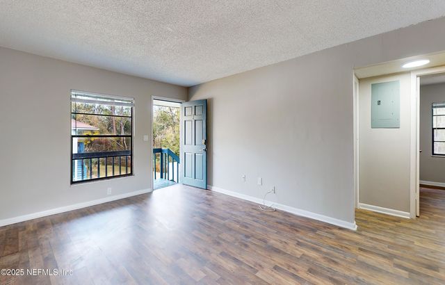 7080 WILEY Road 3, Jacksonville, FL 32210